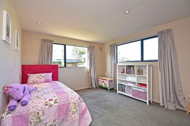 Photo of property in 135 Cunningham Crescent, Grasmere, Invercargill, 9810