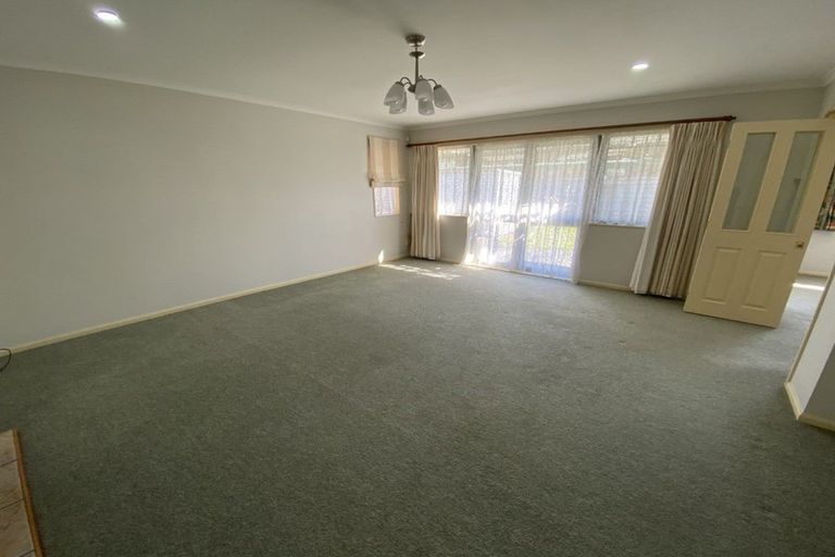 Photo of property in 30 Strachan Way, Highbury, Palmerston North, 4412