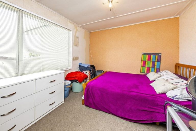 Photo of property in 68 Willis Road, Papakura, 2110
