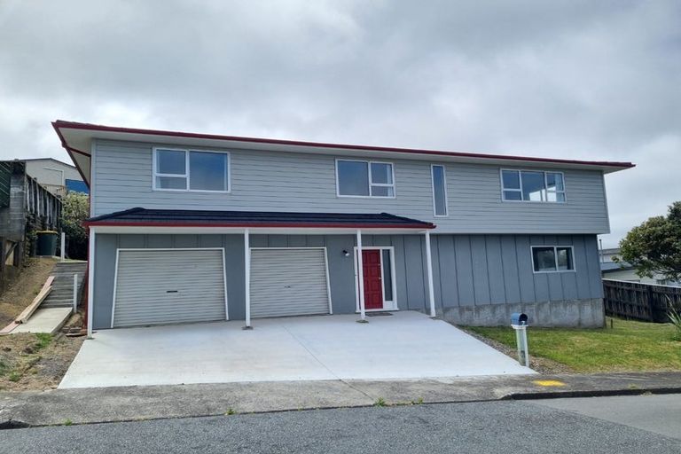Photo of property in 7 Finn Place, Titahi Bay, Porirua, 5022