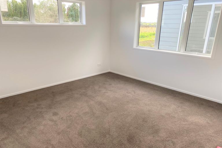 Photo of property in 12b Waterview Place, Haruru, 0204