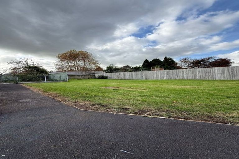 Photo of property in 12 Willis Road, Papakura, 2110