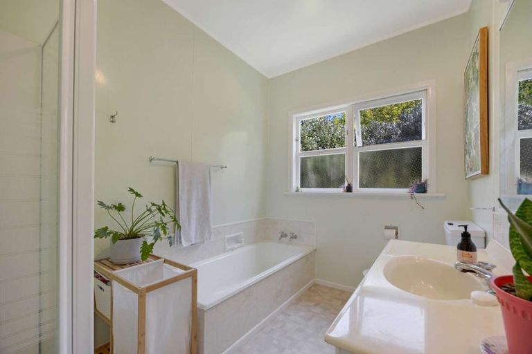 Photo of property in 390 Park Road, Parkvale, Carterton, 5792