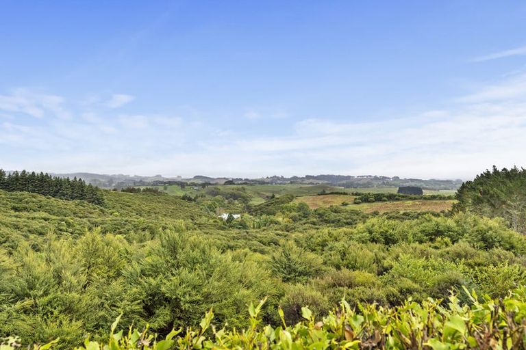 Photo of property in 1 Jack Barry Road, Waitoki, Albany, 0794