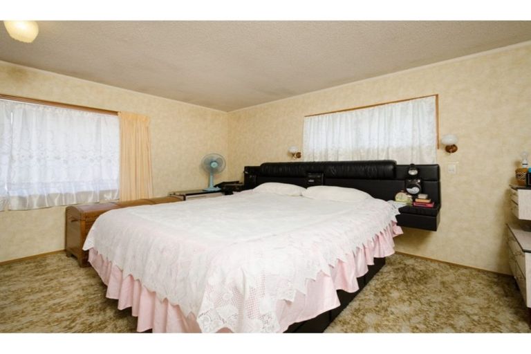 Photo of property in 46 Matuhi Rise, Henderson, Auckland, 0612