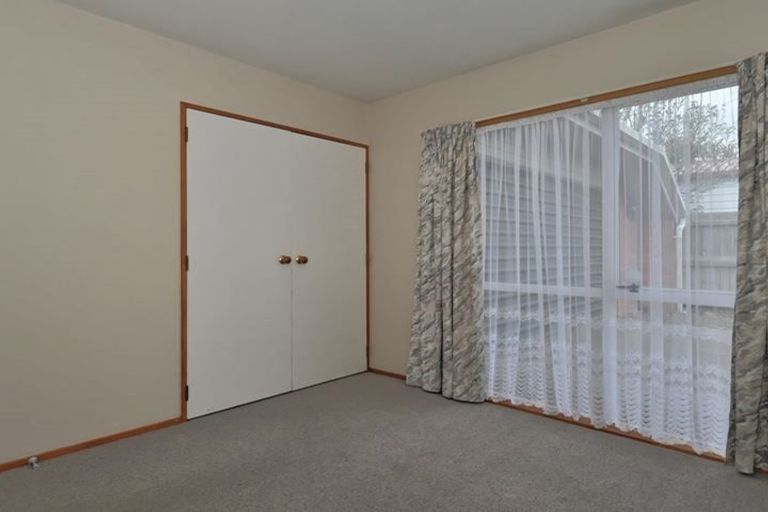 Photo of property in 13a Wittys Road, Avonhead, Christchurch, 8042