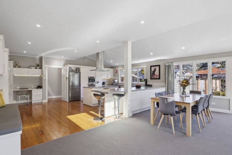 Photo of property in 370 Bay View Road, Saint Clair, Dunedin, 9012