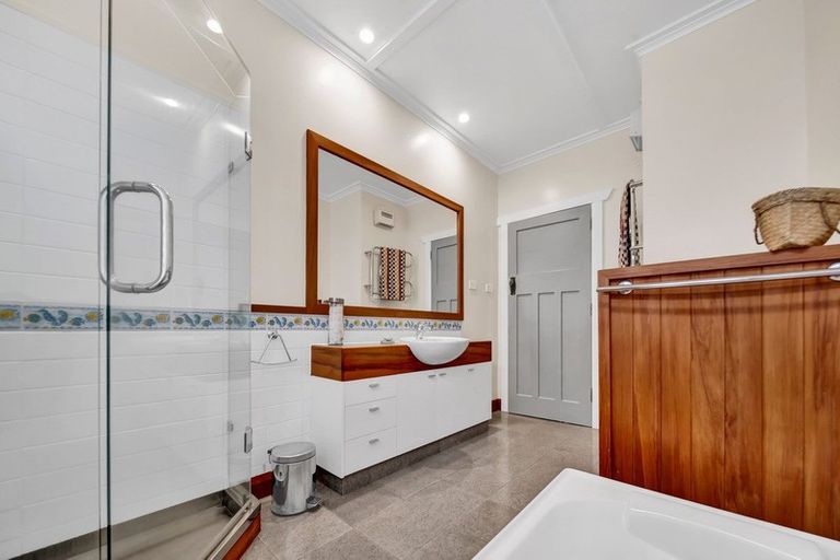 Photo of property in 1 Barrett Street, Westown, New Plymouth, 4310