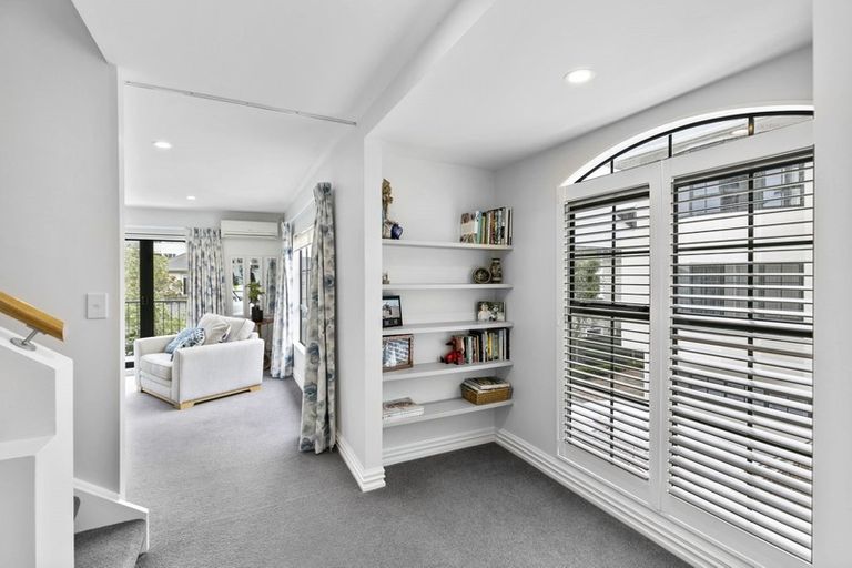 Photo of property in 16e Hobson Street, Thorndon, Wellington, 6011