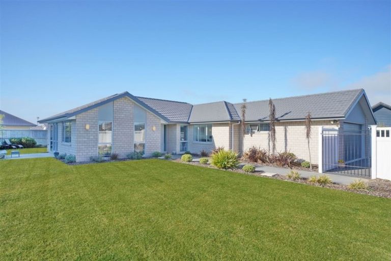 Photo of property in 26 Bayliss Drive, Kaiapoi, 7630