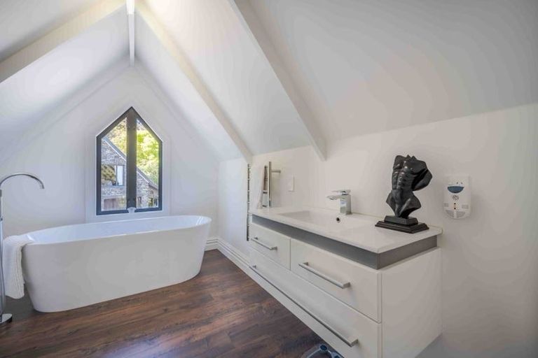 Photo of property in 6890 Christchurch Akaroa Road, Takamatua, 7581