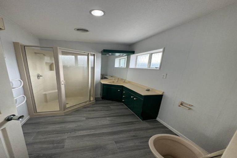 Photo of property in 2/209 Withells Road, Avonhead, Christchurch, 8042