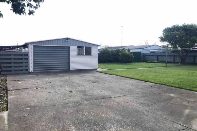 Photo of property in 15 Rochester Street, Tamatea, Napier, 4112