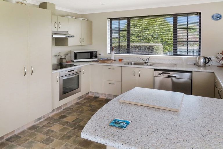 Photo of property in 5a Rongonui Street, Elderslea, Upper Hutt, 5018