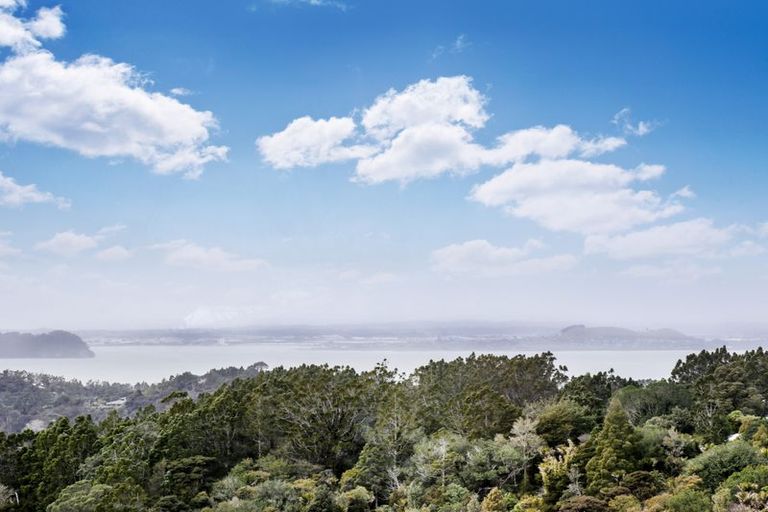 Photo of property in 2 Laingfield Terrace, Laingholm, Auckland, 0604