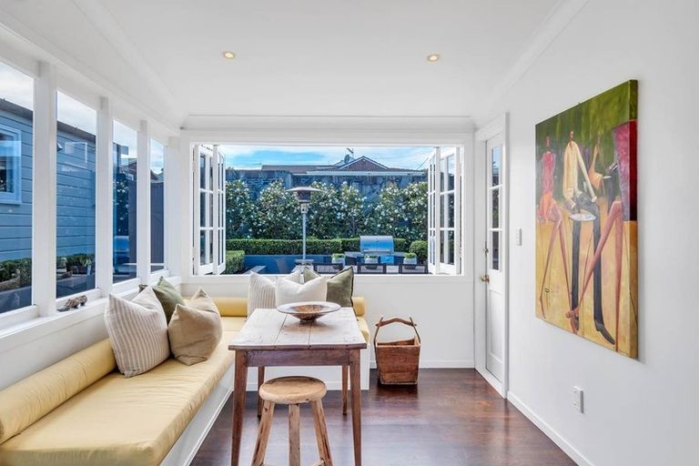 Photo of property in 2/14 Pine Ridge Terrace, Hauraki, Auckland, 0622