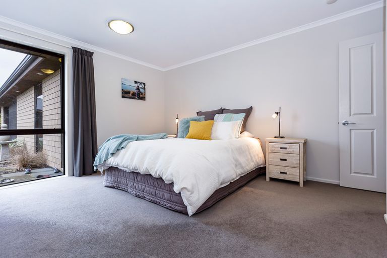 Photo of property in 38 Tara Hills Drive, North Taieri, Mosgiel, 9092