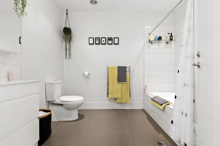 Photo of property in 6/59 Mortimer Terrace, Brooklyn, Wellington, 6021