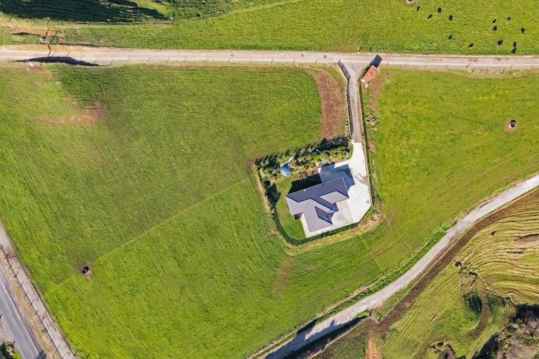 Photo of property in 890a Otaraoa Road, Tikorangi, Waitara, 4383