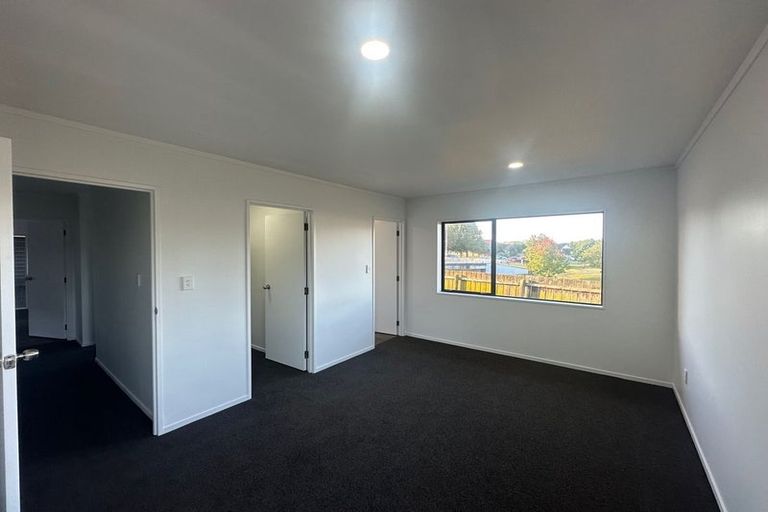 Photo of property in 155 Botany Road, Botany Downs, Auckland, 2010