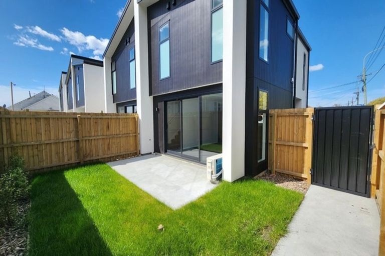 Photo of property in 317 Linwood Avenue, Linwood, Christchurch, 8062