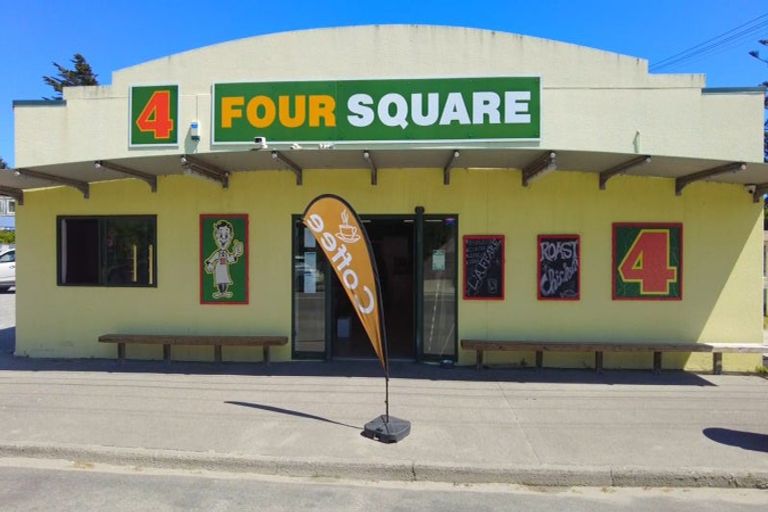 Photo of property in 628 Waitarere Beach Road, Waitarere Beach, Levin, 5510