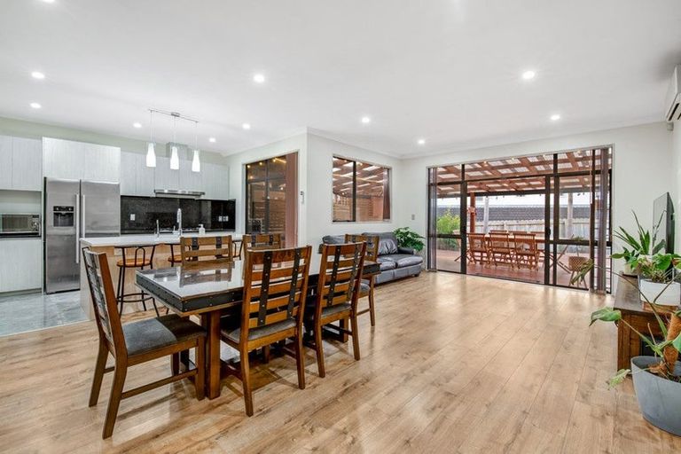 Photo of property in 21 Mahoney Drive, Albany, Auckland, 0632