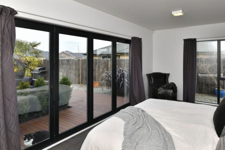 Photo of property in 46 Huntingdon Drive, Rangiora, 7400