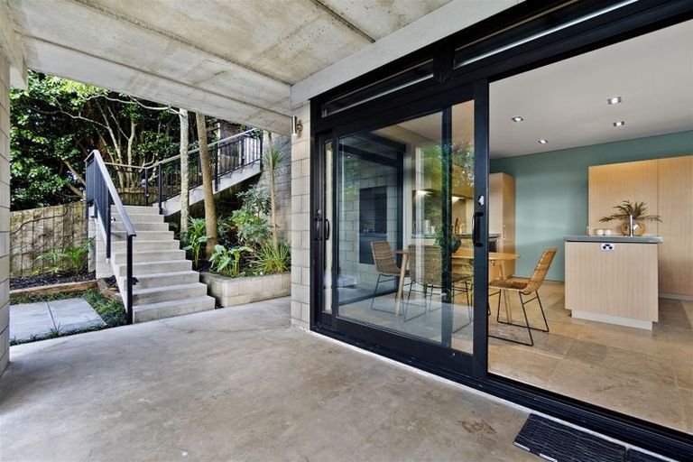 Photo of property in 30c Thackeray Street, Hamilton Lake, Hamilton, 3204