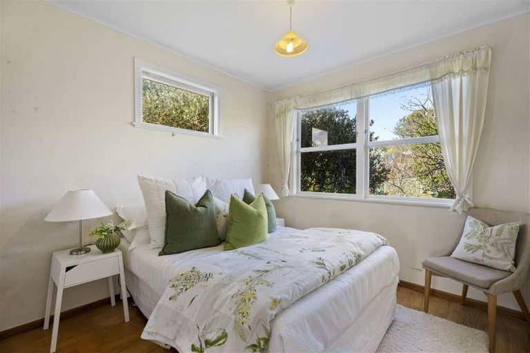 Photo of property in 19 Paramu Avenue, Birkdale, Auckland, 0626