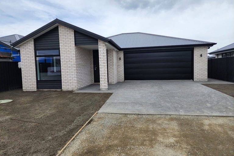 Photo of property in 16 Pender Street, Kaiapoi, 7630