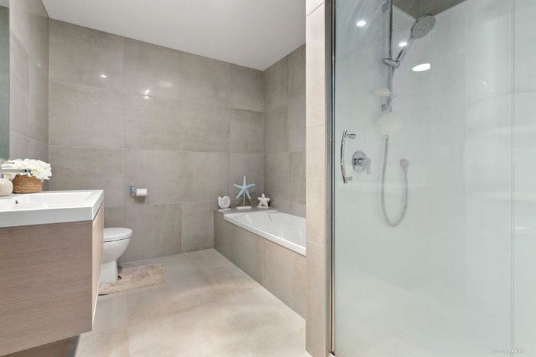 Photo of property in 42 Lusitano Drive, Karaka, Papakura, 2113