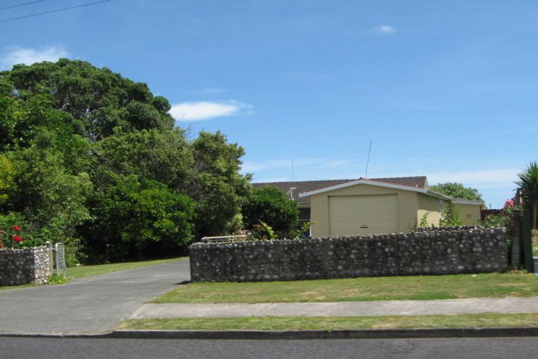 Photo of property in 131 Torkar Road, Clarks Beach, 2122