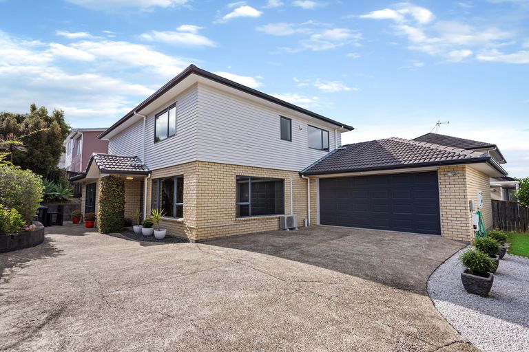 Photo of property in 12 Beatrice Place, Flat Bush, Auckland, 2016