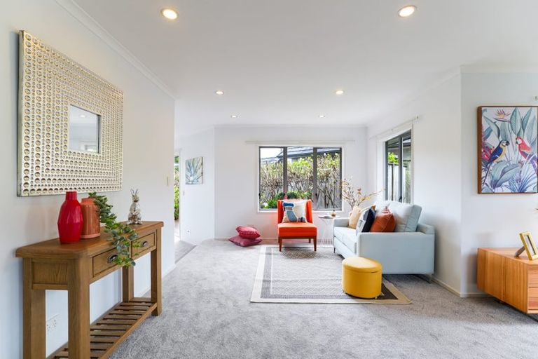 Photo of property in 12 Kouras Place, Flat Bush, Auckland, 2016