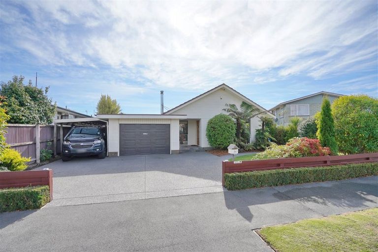Photo of property in 26 Strathfield Avenue, Dallington, Christchurch, 8061