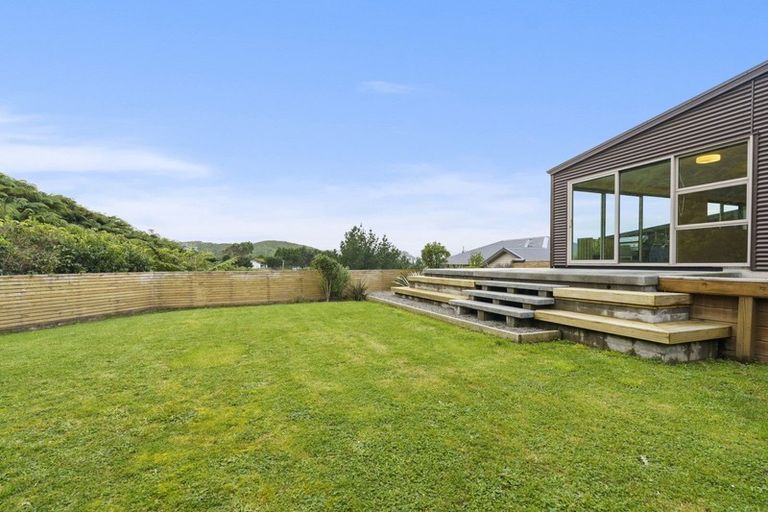 Photo of property in 17 Tara Place, Belmont, Lower Hutt, 5010