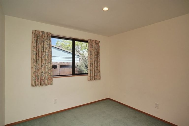 Photo of property in 2/16 Cardiff Avenue, Somerfield, Christchurch, 8024