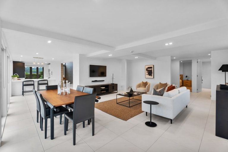 Photo of property in 1 Endymion Place, Half Moon Bay, Auckland, 2012