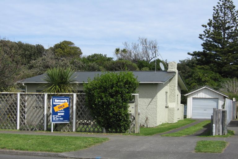 Photo of property in 167 Cornfoot Street, Castlecliff, Whanganui, 4501