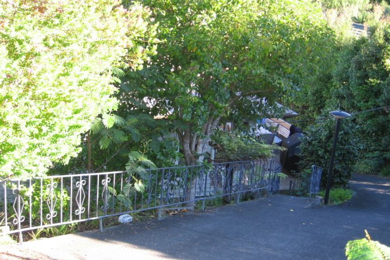 Photo of property in 32 Hythe Terrace, Mairangi Bay, Auckland, 0630