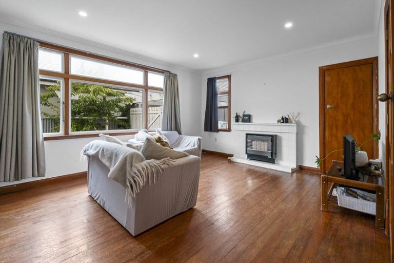 Photo of property in 7 Hobson Place, Takaro, Palmerston North, 4412
