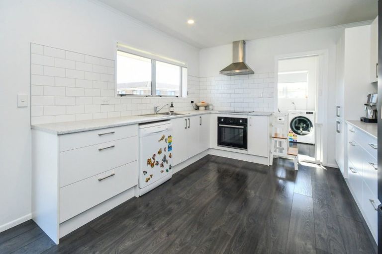Photo of property in 7 Jutland Road, Pukekohe, 2120