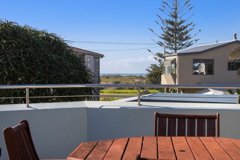Photo of property in 221 Seaforth Road, Waihi Beach, 3611