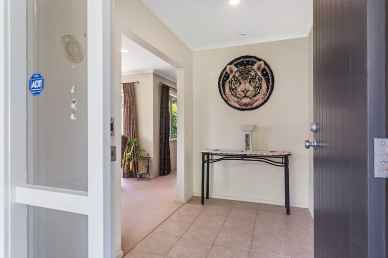 Photo of property in 12 Kristin Lane, Albany, Auckland, 0632