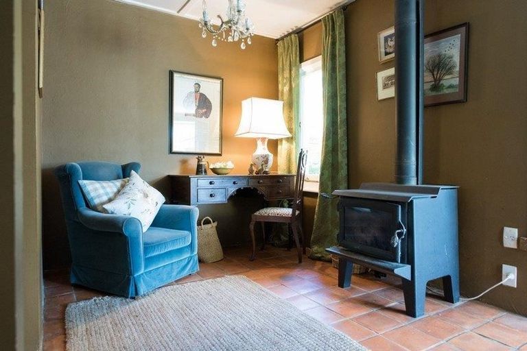 Photo of property in 98 Te Mata Road, Havelock North, 4130