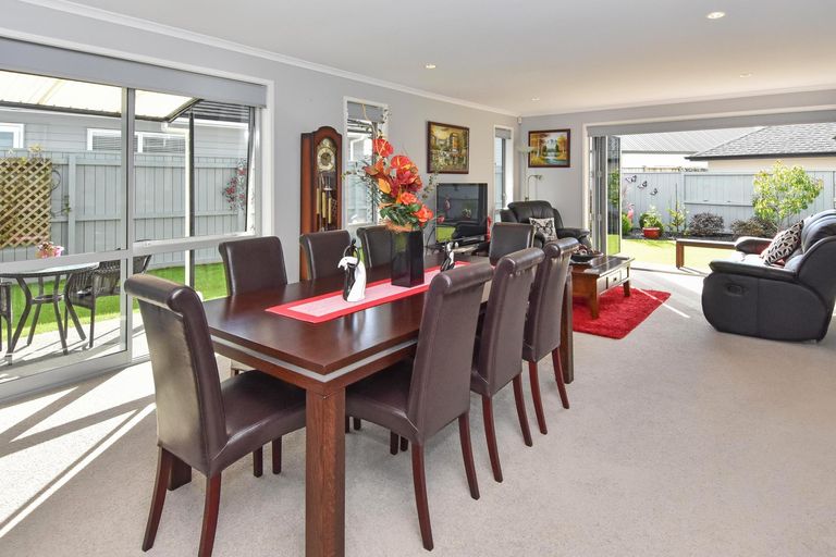 Photo of property in 309 Harbourside Drive, Karaka, Papakura, 2113