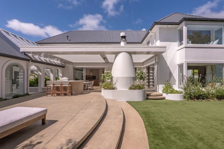 Photo of property in 93 Carlton Mill Road, Merivale, Christchurch, 8014