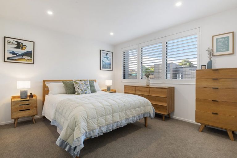 Photo of property in 5 Nga Tutu Place, Belmont, Auckland, 0622