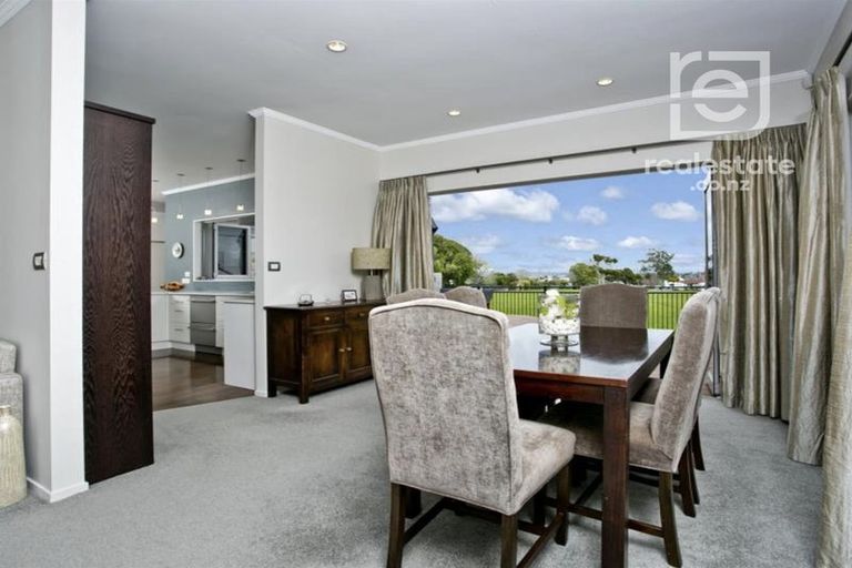 Photo of property in 11a Maleme Avenue, Belmont, Auckland, 0622
